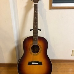 Morris Special アコースティックギター、ハードケース付き。 Morris Special アコースティックギター ハードケース付き Morris