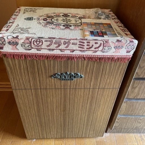 引き取り限定　足踏みミシン　ブラザー