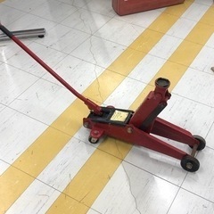 タイヤ交換にどうぞ！油圧フロアジャッキ3ton