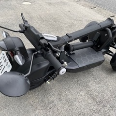 【新車】フロントデュアルホイールモーターサイクルの画像