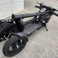 【新車】フロントデュアルホイールモーターサイクルの画像