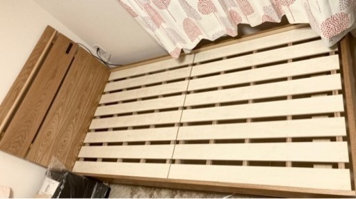 【買い手決まりました】シンプルな北欧風シングルベッド
