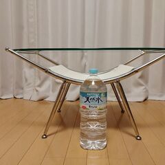 【無料で差し上げます】NOCE ガラス製テーブルの画像