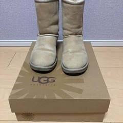 UGG ショート　ブーツ　23センチ