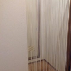 ストリングのれん　白