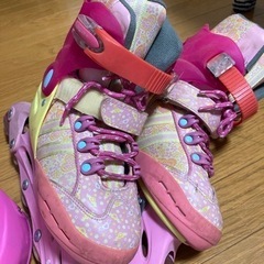 【値下げしました！】ローラースケート　女の子用5才ー10才用