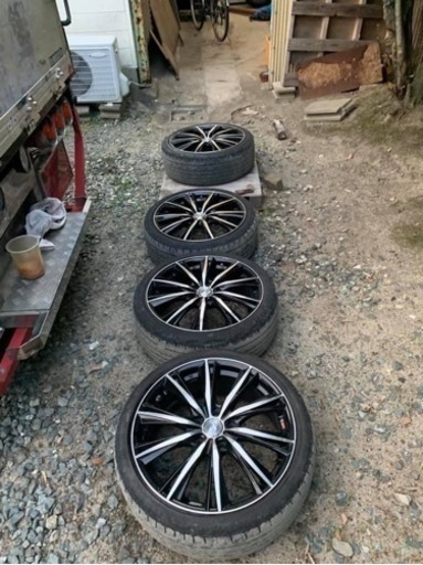 乗用車ホイール