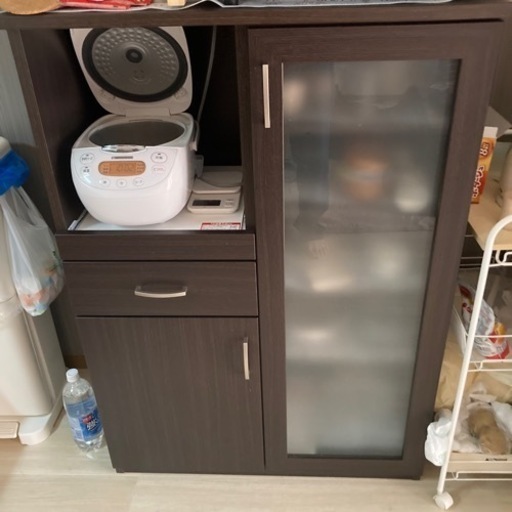 食器棚→引越し日が早まったので値下げ