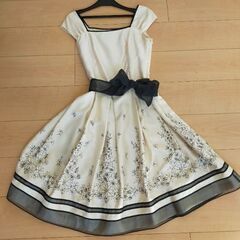 お値下げしました☆美品！ドレス　結婚式　二次会　発表会☆