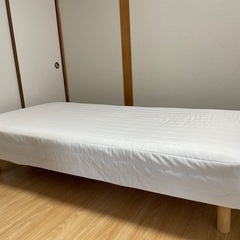 【引き取りしていただける方】【無印良品】シングルベッド　脚付きマ...