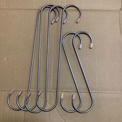 ☆無料　地元のみ発送不可☆ハンガー掛け　ハンガー　S字フック　等　まとめて☆の画像