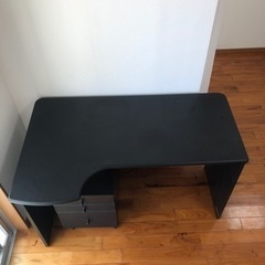 PCデスクの画像