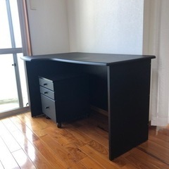 PCデスクの画像