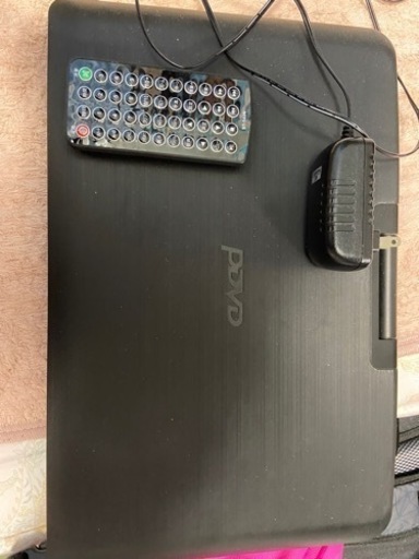 ポータブルDVDプレーヤー