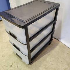 押し入れ収納ボックス三段　キャスター付き
の画像