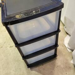 押し入れ収納ボックス三段　キャスター付き
の画像