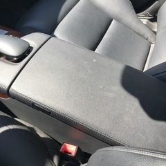 【残りわずかです】Mercedes W221 センターコンソールカバー センターコンソールの画像