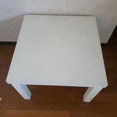 IKEAテーブル