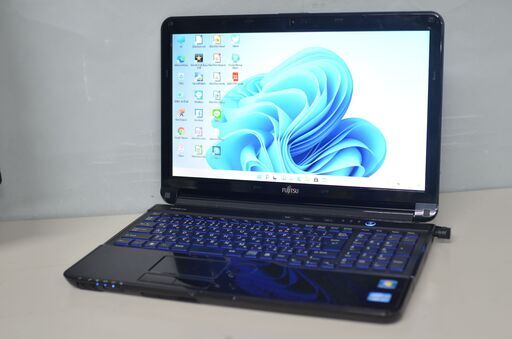 最新Windows11+office 爆速新品SSD480GB 富士通 LIFEBOOK AH56/G i7-2670QM/8GB/15.6インチ/ブルーレイ/USB3.0/Webカメラ/便利なソフト