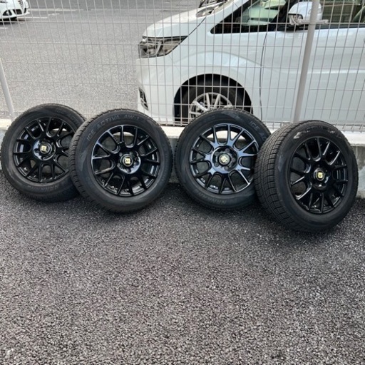 【4/8AM引取り限定】アルミ付スタッドレス　美品　205/60R16 NANKANG スタッドレス