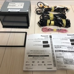 カーナビ　美品　パナソニック　ストラーダ　CN-R300D 