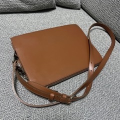 MB ハイエンドショルダーバッグ ブラウンの画像