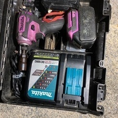 マキタインパクト18V