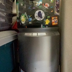 冷水機、温水器