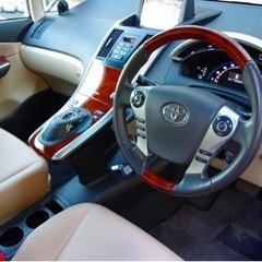 ハイブリッドセダン　かっこいい！！の画像