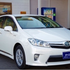 ハイブリッドセダン　かっこいい！！の画像