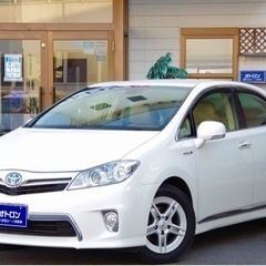 ハイブリッドセダン　かっこいい！！