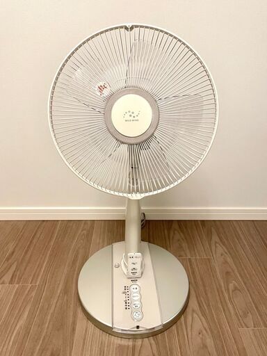 夏に向けて！★扇風機（リモコン付）★ シャンパンゴールド色