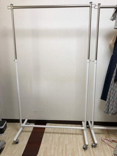 ハンガーラック　高さ調節可能