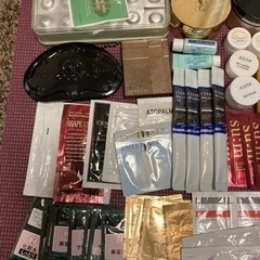 ※お渡し日時決まりました。化粧品まとめ売り　基礎化粧品　アイシャドウ　下地　サンプルの画像