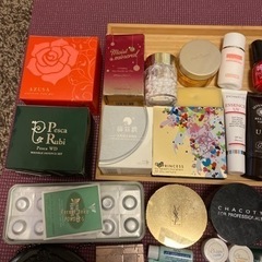 ※お渡し日時決まりました。化粧品まとめ売り　基礎化粧品　アイシャドウ　下地　サンプルの画像