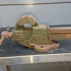  リードバイス.万力 口幅 75mmの画像