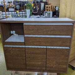 ★人気のキッチンカウンター オシャレなブラウンカラー