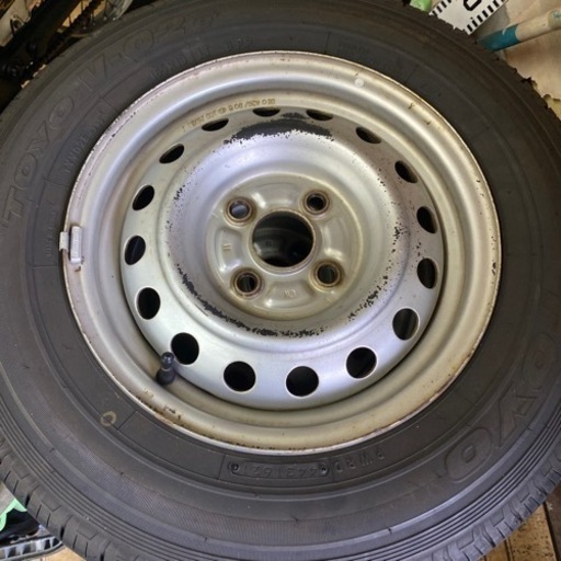 夏用タイヤ　TOYO V-02e  165 R13