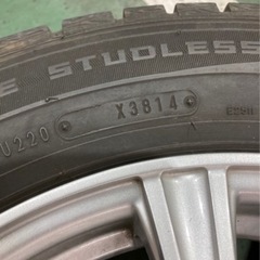 取引予定者決定済みです。タイヤ　ホイールセット　スタッド履き潰しの画像