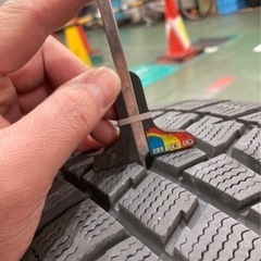 取引予定者決定済みです。タイヤ　ホイールセット　スタッド履き潰しの画像