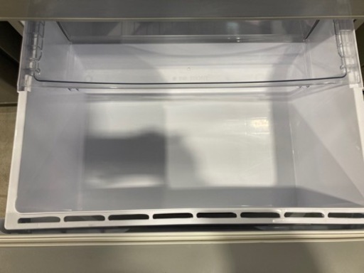 AQUA 272L 3ドア冷凍冷蔵庫 AQR-27G2 2018年製