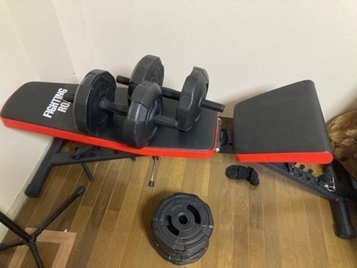 筋トレ　ダンベルベンチ
