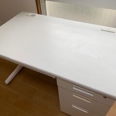 OKAMURAデスクあげます。美品　引き取り限定