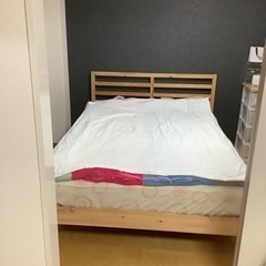 ダブルベッド ikeaです