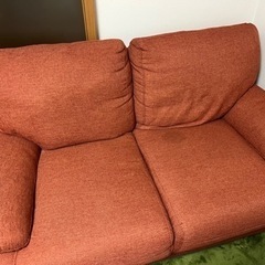 ニ○リのソファ