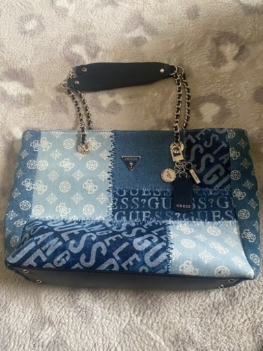 guessのバックほぼ新品‼️値下げします‼️