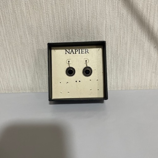 ピアス