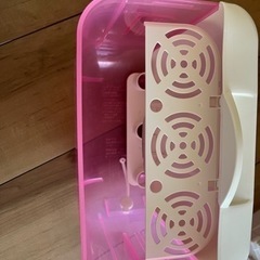 ピジョン搾乳機&ピジョン哺乳瓶消毒ケースの画像