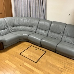 週末までの限定価格！美品 革張りソファ
