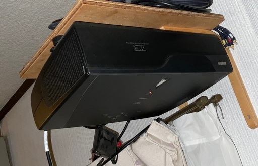 [大幅値下げ] プロジェクター（サンヨーLP-Z3） ホームシアター　fireTVも付属で HDMI アマプラ　ネトフリ　Huluなどの視聴に